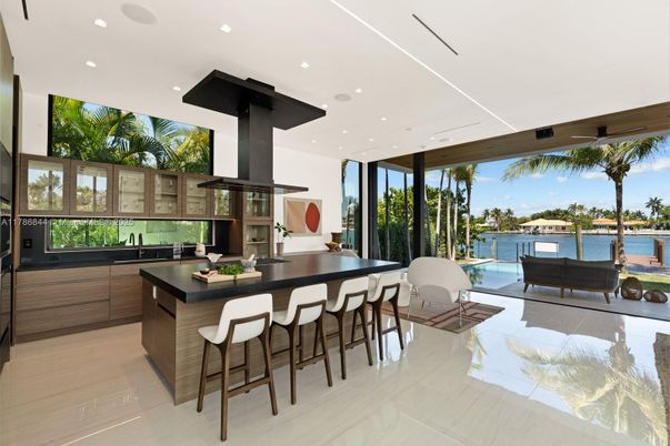 Interior, Kitchen, Recessed Lighting, Water