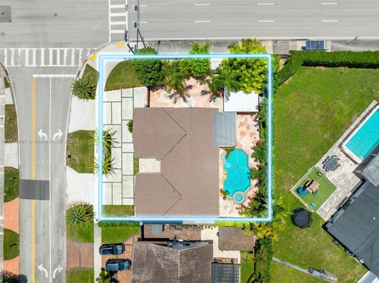 Exterior, Drone