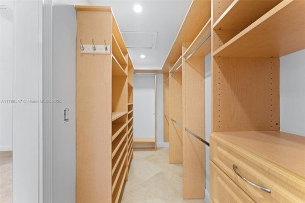 Interior, Recessed Lighting, Walk-in Closets