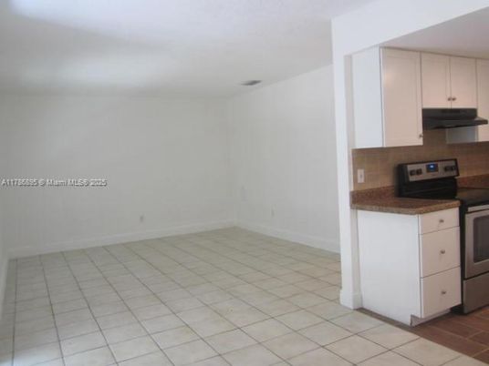 Empty room, Interior, Kitchen