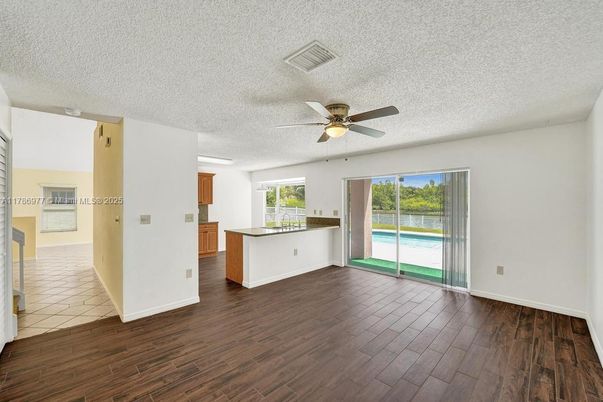 Empty room, Interior, Kitchen, Wood Texture Flooring