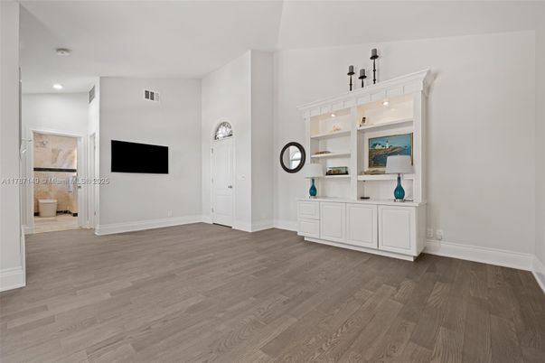 Interior, Pendant Lights, Recessed Lighting, Wood Texture Flooring