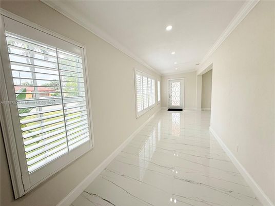 Empty room, Interior, Marble, Recessed Lighting