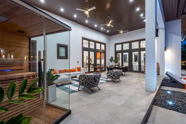 Interior, Living room, Pendant Lights, Piano, Recessed Lighting, Wooden Ceilings