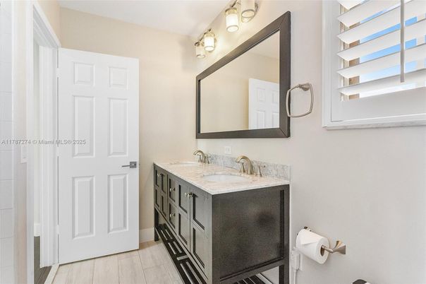Bathroom, Dual Sink Vanities, Interior, Wood Texture Flooring