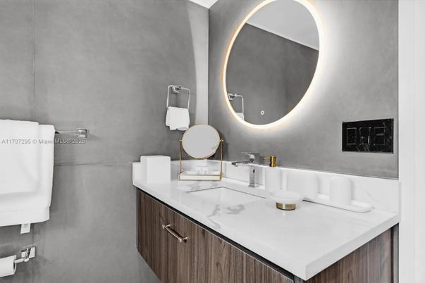 Bathroom, Dual Sink Vanities, Interior