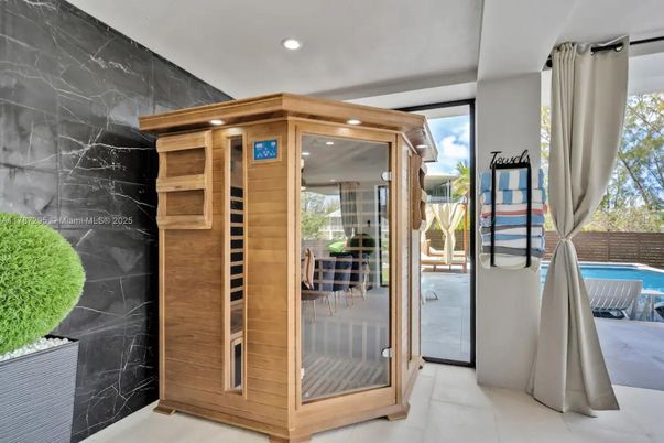 Interior, Recessed Lighting, Sauna Room