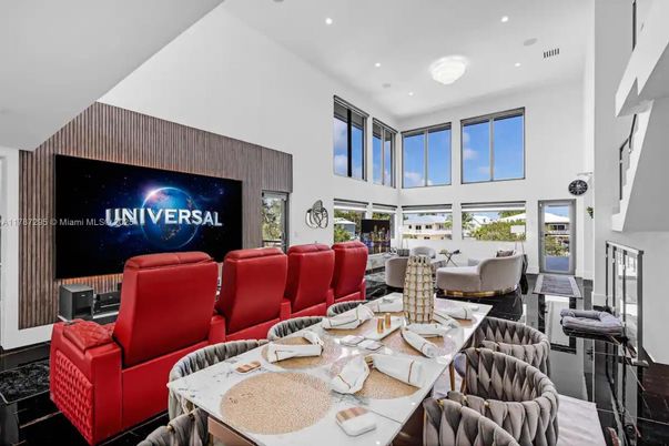 Dining room, Interior, Living room, Recessed Lighting