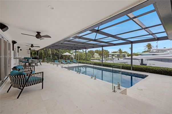 Interior, Pool, Sun Room