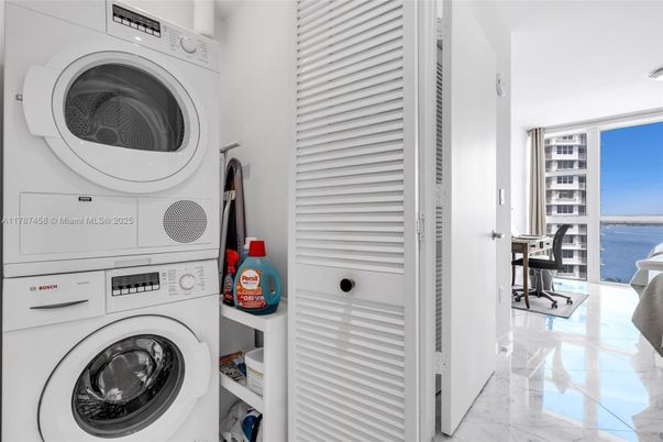 Interior, Marble, Utility Closets, Washer, Water