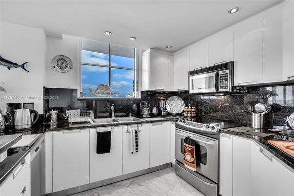 Interior, Kitchen, Marble, Recessed Lighting, Stainless Steel Appliances