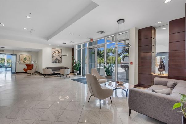 Dining room, Interior, Living room, Pendant Lights, Recessed Lighting