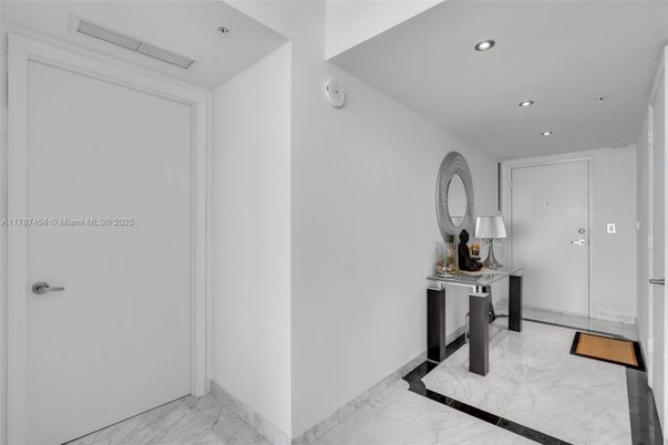 Interior, Marble, Recessed Lighting