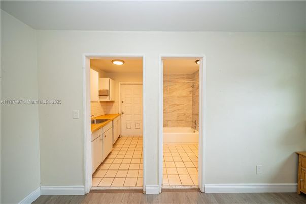 Bathroom, Interior, Recessed Lighting, Wood Texture Flooring