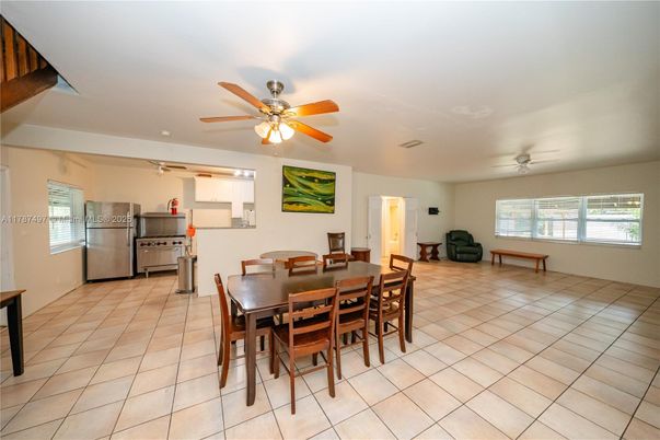 Dining room, Interior, Kitchen, Stainless Steel Appliances