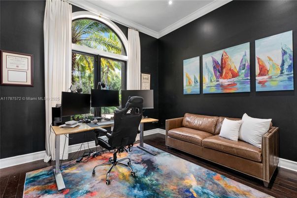 Home Office, Interior, Recessed Lighting, Wood Texture Flooring