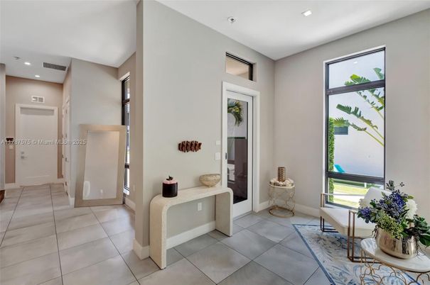 Interior, Recessed Lighting