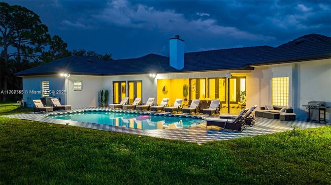 Backyard, Exterior, Pool