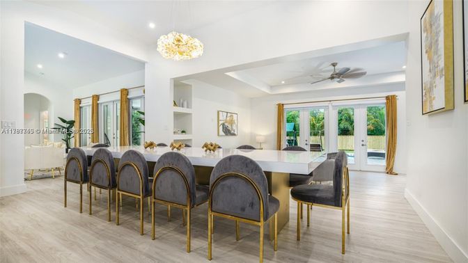 Dining room, Interior, Pendant Lights, Recessed Lighting, Wood Texture Flooring