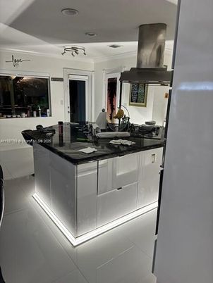 Interior, Kitchen, Recessed Lighting