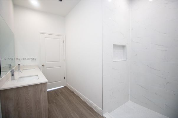 Bathroom, Interior, Marble Walls, Recessed Lighting, Wood Texture Flooring
