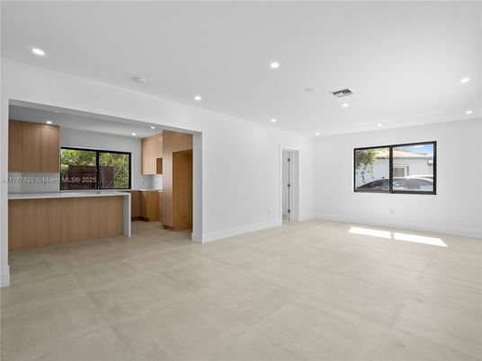 Empty room, Interior, Kitchen, Recessed Lighting