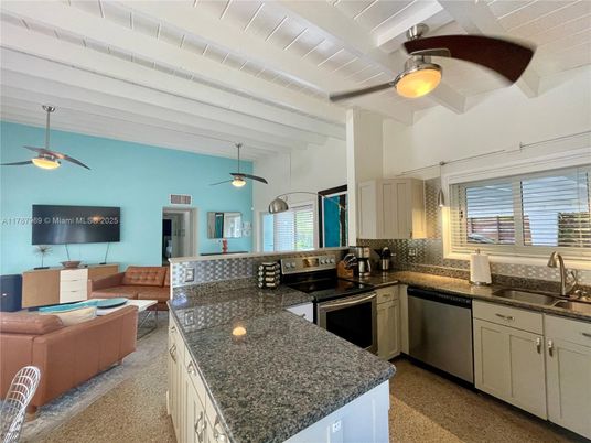 Interior, Kitchen, Living room, Pendant Lights