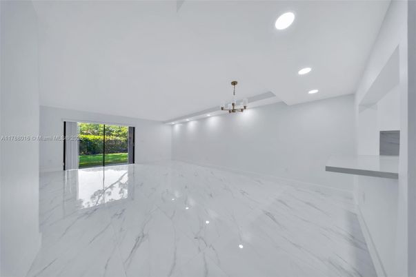 Empty room, Interior, Marble, Recessed Lighting