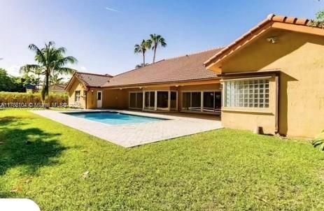 Backyard, Exterior, Pool