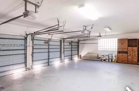 Garage, Interior