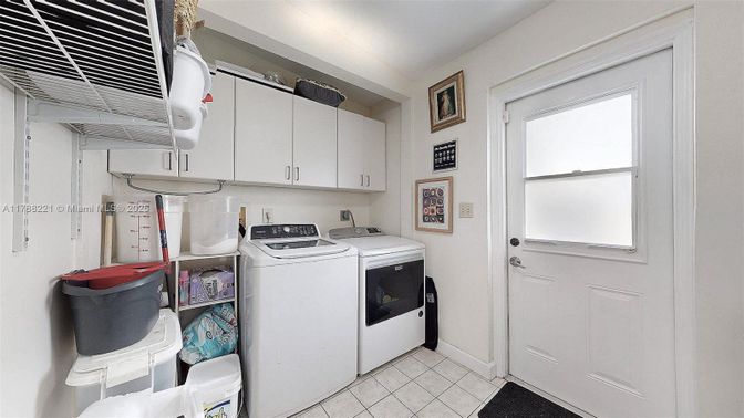 Interior, Washer