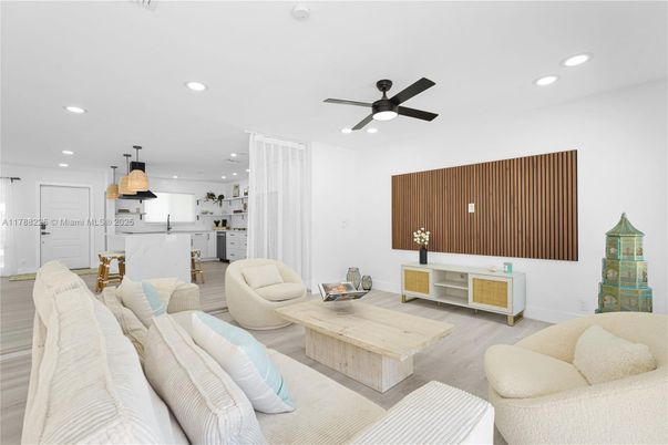 Interior, Kitchen, Living room, Pendant Lights, Recessed Lighting, Wood Texture Flooring