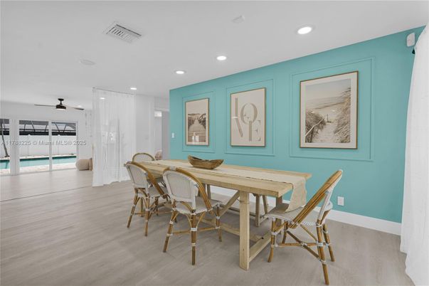 Dining room, Interior, Recessed Lighting, Wood Texture Flooring