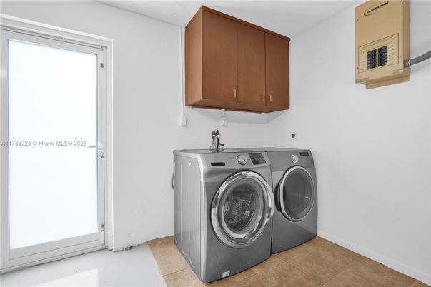 Interior, Washer