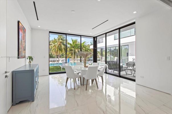 Dining room, Interior, Marble, Recessed Lighting