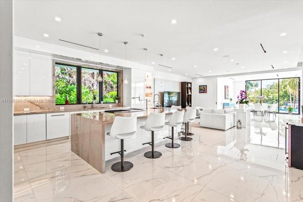 Dining room, Interior, Kitchen, Living room, Marble, Pendant Lights, Recessed Lighting