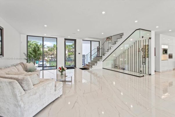 Interior, Living room, Marble, Recessed Lighting, Wine Storage
