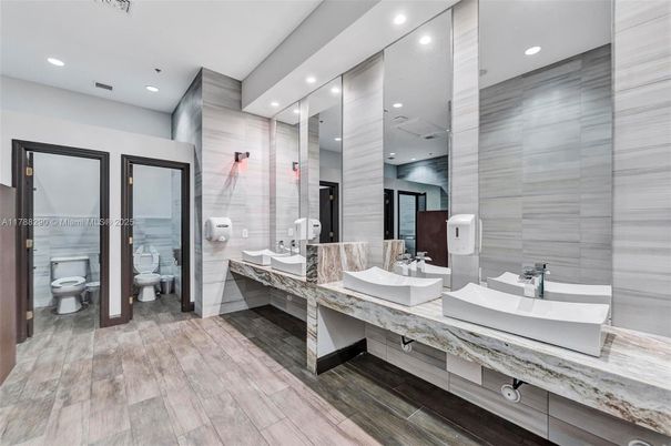 Bathroom, Dual Sink Vanities, Interior, Recessed Lighting, Wood Texture Flooring