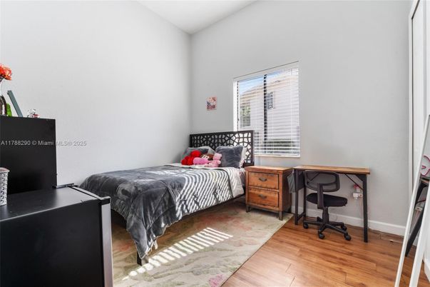 Bedroom, Home Office, Interior, Wood Texture Flooring