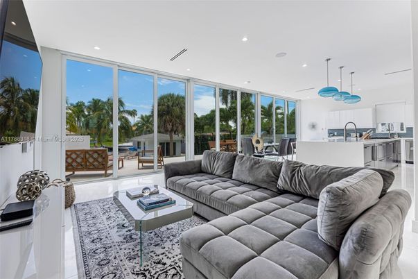 Dining room, Interior, Kitchen, Living room, Pendant Lights, Recessed Lighting