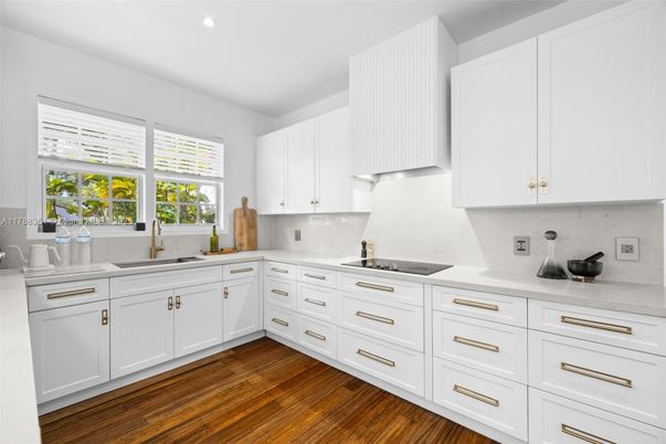 Interior, Kitchen, Recessed Lighting, Wood Texture Flooring