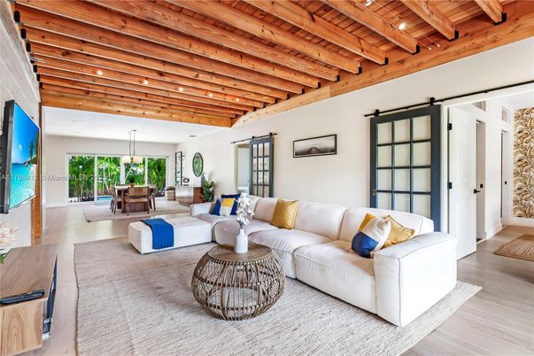 Dining room, Interior, Living room, Pendant Lights, Recessed Lighting, Wooden Beams, Wooden Ceilings, Wood Texture Flooring