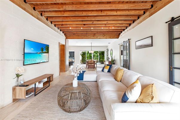 Dining room, Interior, Living room, Pendant Lights, Recessed Lighting, Stone Walls, Wooden Beams, Wooden Ceilings, Wood Texture Flooring