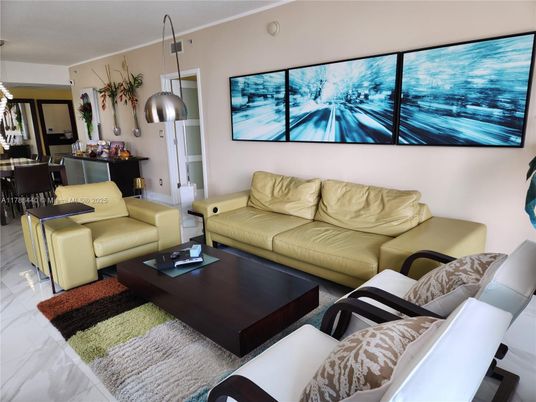 Dining room, Interior, Living room, Pendant Lights