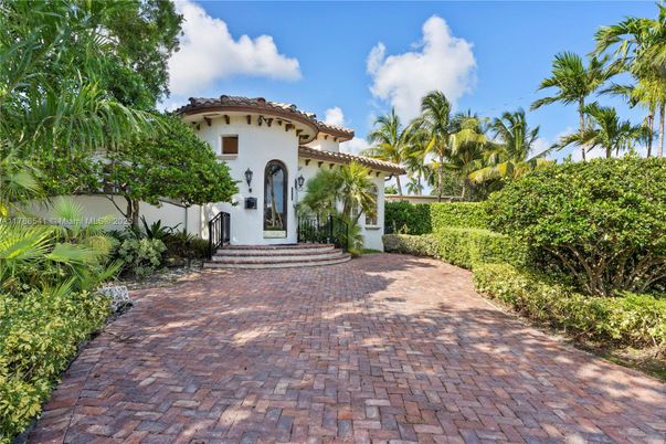 Backyard, Exterior, Facade, Spanish Mediterranean