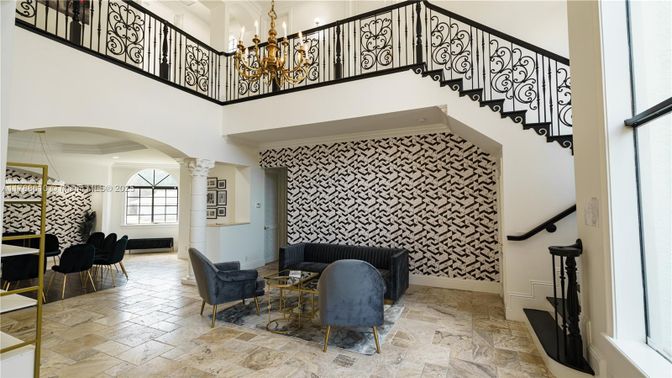 Chandelier, Dining room, Interior, Pendant Lights