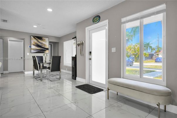 Dining room, Interior, Marble, Recessed Lighting