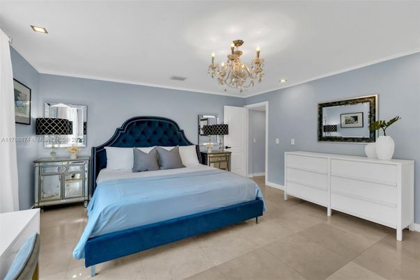 Bedroom, Chandelier, Interior, Recessed Lighting