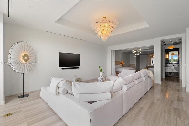 Chandelier, Interior, Living room