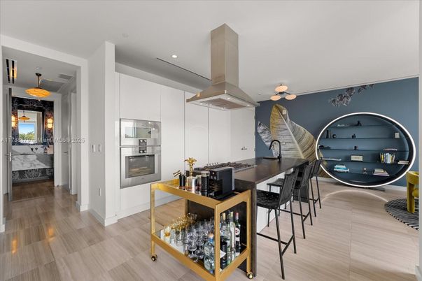 Dining room, Interior, Kitchen, Recessed Lighting, Wood Texture Flooring